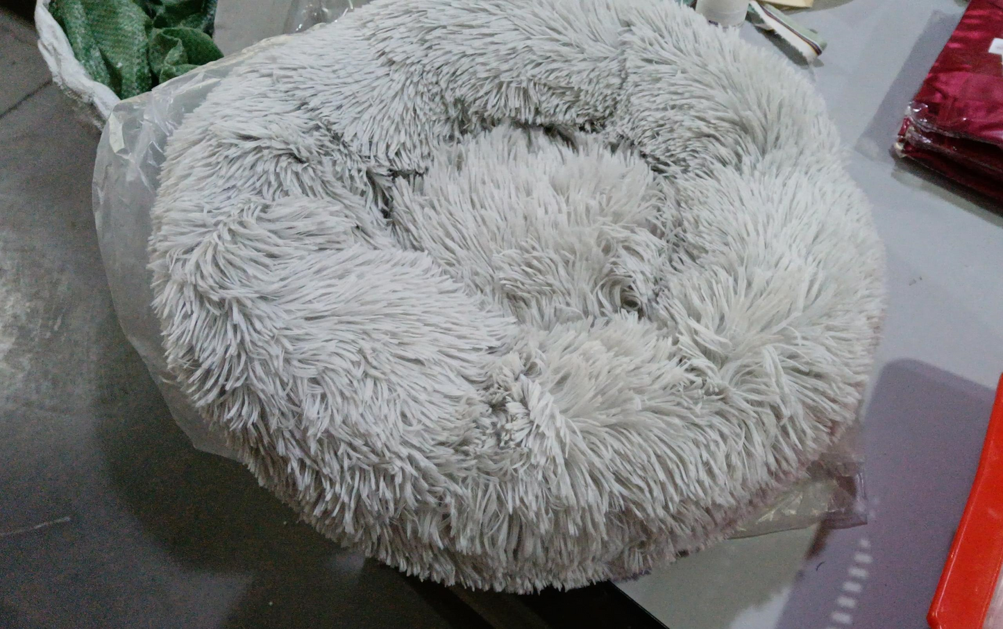 Round Plush Dog Calming Bed For Small Dogs